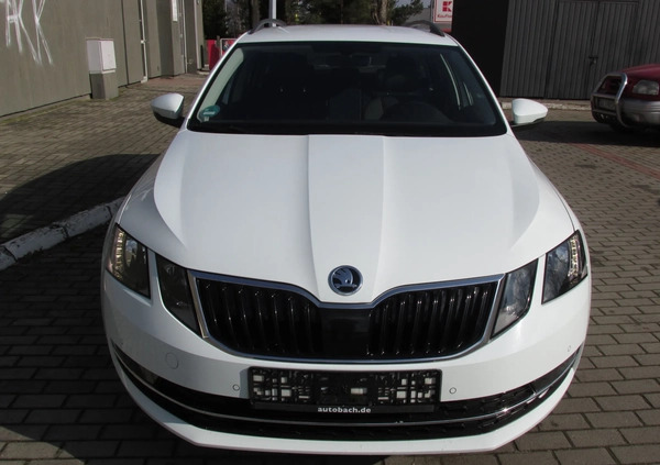 Skoda Octavia cena 54800 przebieg: 182698, rok produkcji 2018 z Bytom małe 596